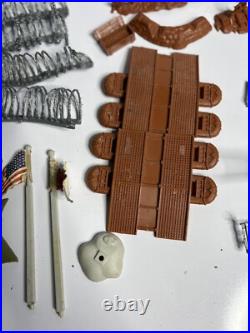 Marx Battleground Playset WWII American & German Soldiers & OTHER BRANDS DIRTY