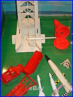 Marx Cape Canaveral Missle set Cape Kennedy Carry all Parts lot. BOX HELICOPTOR
