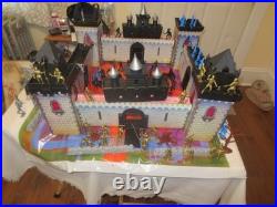 Marx Castle Of The Noble Knights Playset 95% Complete See Discription #4710