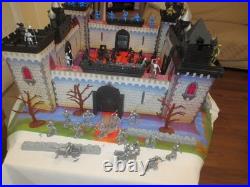 Marx Castle Of The Noble Knights Playset 95% Complete See Discription #4710