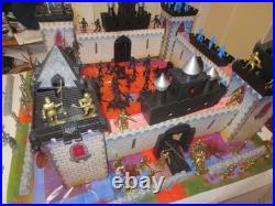 Marx Castle Of The Noble Knights Playset 95% Complete See Discription #4710