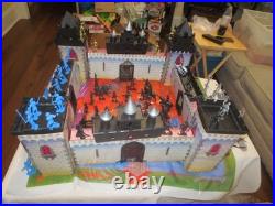 Marx Castle Of The Noble Knights Playset 95% Complete See Discription #4710
