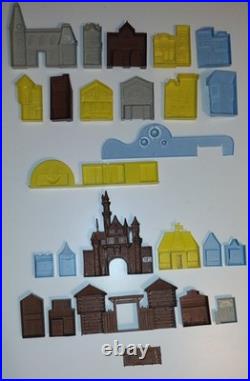 Marx Complete-a-set Disneyland Playset #5995 Complete 23+ Pc Buildings Set