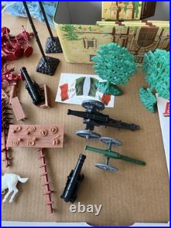 Marx Davy Crockett Alamo Tin Playset With Horses, Army Men, And Accessories