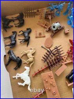Marx Davy Crockett Alamo Tin Playset With Horses, Army Men, And Accessories