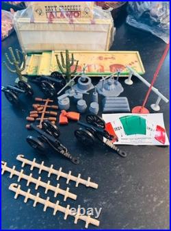 Marx Davy Crockett at the Alamo Playset No 3534R 1995 COA Figures Tin Building