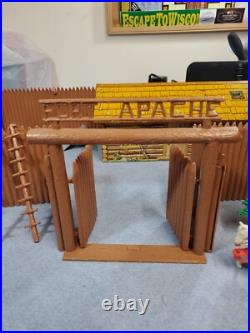 Marx Fort Apache American Heroes Playset Toy Soldiers 1960's