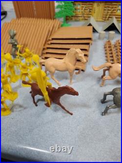 Marx Fort Apache American Heroes Playset Toy Soldiers 1960's Marx Fort Apache American Heroes Playset Toy Soldiers 1960's