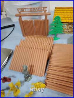 Marx Fort Apache American Heroes Playset Toy Soldiers 1960's