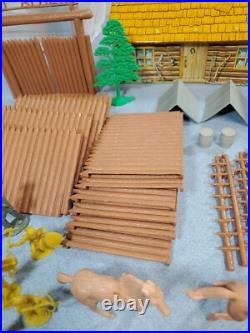 Marx Fort Apache American Heroes Playset Toy Soldiers 1960's