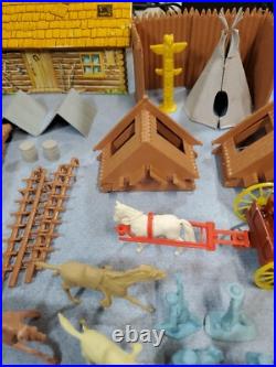 Marx Fort Apache American Heroes Playset Toy Soldiers 1960's