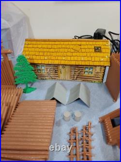Marx Fort Apache American Heroes Playset Toy Soldiers 1960's