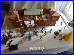 Marx Ft. Apache Stockade playset accessories extra figures original box