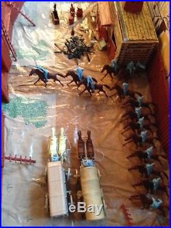 Marx Giant Fort Apache Playset #6063- original vintage