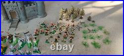 Marx HO Miniature Playset Knights & Vikings Toy Soldier Set in Original Box