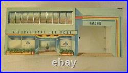 Marx International Jet Port Airport Terminal Playset 1960 + Complete Set Figures