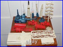 Marx Johnny Apollo Moon Launch Play Set