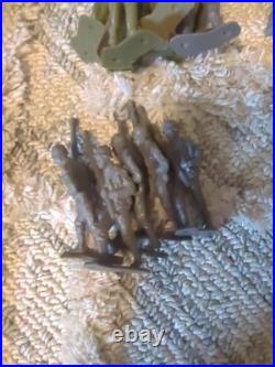 Marx Light Gray German Army Soldiers WWII 54mm 1963 Lot of 100