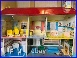 Marx Metal Suburban Colonial Doll House 4052, w Original Box, Furniture & Dolls