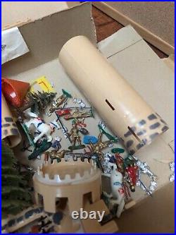 Marx Miniature Knights And Castle Playset Vintage Original Middle Ages Mini War