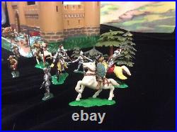 Marx Miniature Knights & Castle with play mat Louis Marx & Company