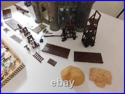 Marx Miniature Play Set Knights And Vikings In Original Box