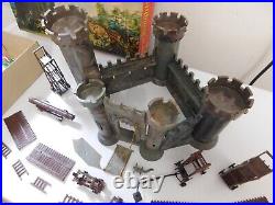 Marx Miniature Play Set Knights And Vikings In Original Box