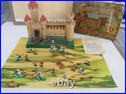 Marx Miniatures Castle and Knights Playset/Box/Play Mat/instructions, excellent