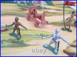 Marx Miniatures Castle and Knights Playset/Box/Play Mat/instructions, excellent