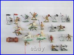 Marx Miniatures Castle and Knights Playset/Box/Play Mat/instructions, excellent