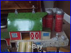 Marx No. 5968 Happi Time Mechanized Platform Barn Farm Set Vintage 1961