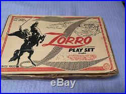 Marx Official Walt Disneys Zorro Play Set wieht Zorro Cave 1958