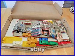 Marx Playset Service Station 1/32nd 1960's near mint (Nov. Listing)