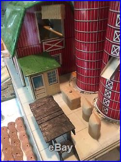 Marx Rare # 5926 Happi Time Platform Farm Barn Set Vintage 1961