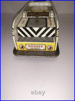 Marx Rare White Vintage 50s Tin Litho Emergency Fire Engine Ladder Truck NICE