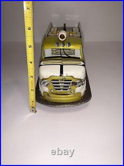 Marx Rare White Vintage 50s Tin Litho Emergency Fire Engine Ladder Truck NICE