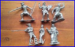 Marx Robin Hood Castle Play Set 54 mm Silver & Cream Character Figures 2 Sets