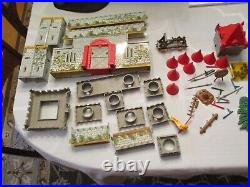 Marx Robin Hood Medieval Castle Playset virtually complete withBox EX