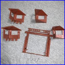 Marx Sears Heritage Fort Apache Play Set Fort Complex w / Tin Litho Building