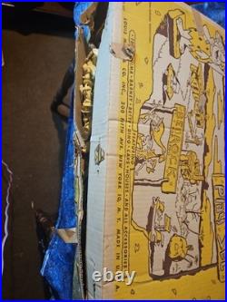 Marx The Flintstones Playset No#4672 Vintage 1960s With Box