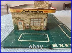 Marx Tin Litho Gas Station with Sky View Parking Garage, With ACCESSORIES. VG+ Cond Marx Tin Litho Gas Station with Sky View Parking Garage, With ACCESSORIES. VG+ Cond