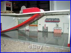 Marx Tin Lumar Service Station Play set #3490 with accessories
