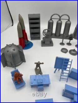 Marx Tom Corbett Space Academy Playset 1950's Accessories Great Condition