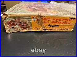Marx Toys #3681 Fort Apache Play Set Horses Figures Fort Shooting cannon