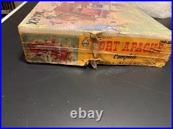 Marx Toys #3681 Fort Apache Play Set Horses Figures Fort Shooting cannon