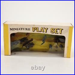 Marx Toys Knight and Castle Miniature Play Set Hand Painted Hong Kong Vintage