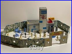 Marx Vintage Official Tom Corbett Space Academy Playset Figures Box