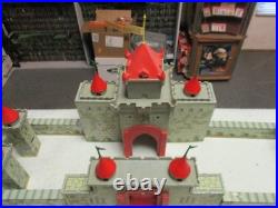 Marx Vintage Robin Hood Castle Set 4724 1000 Series Playset Figures & Tin Litho