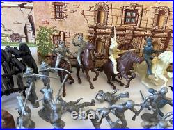 Marx, Walt Disney's Davy Crockett King Of The Wild Frontier At The Alamo