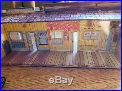 Marx Western Town Hotel Side Silver City Dodge Wagon Train tin litho extras READ